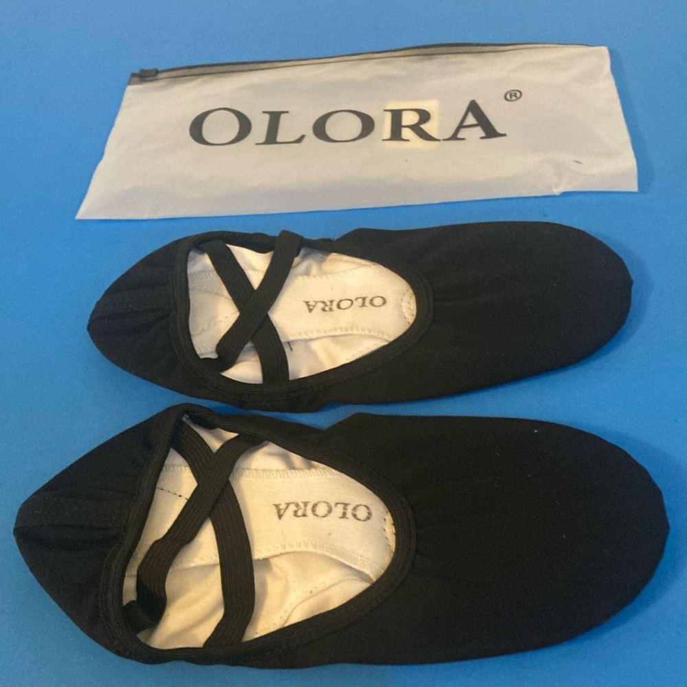 Size 9 Theatre/dance shoes
new